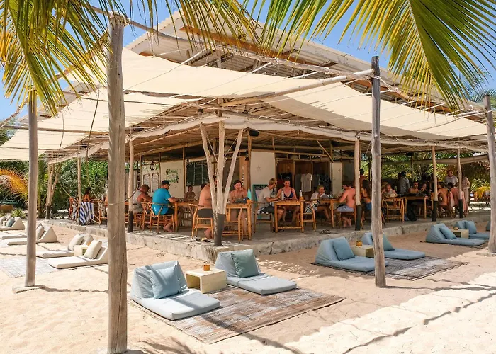 Le Pirate Island - Adults Only