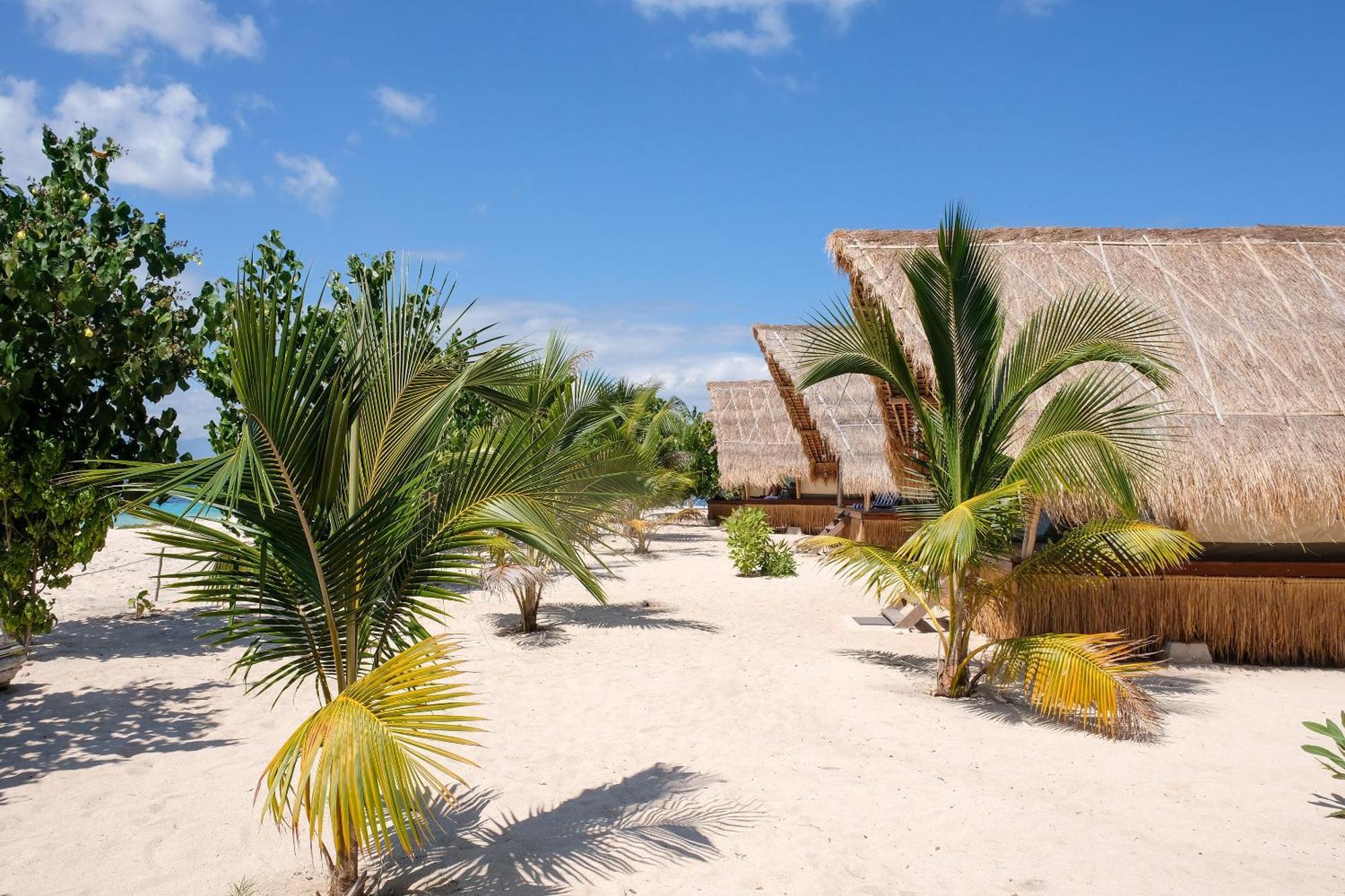 Le Pirate Island - Adults Only Labuan Bajo