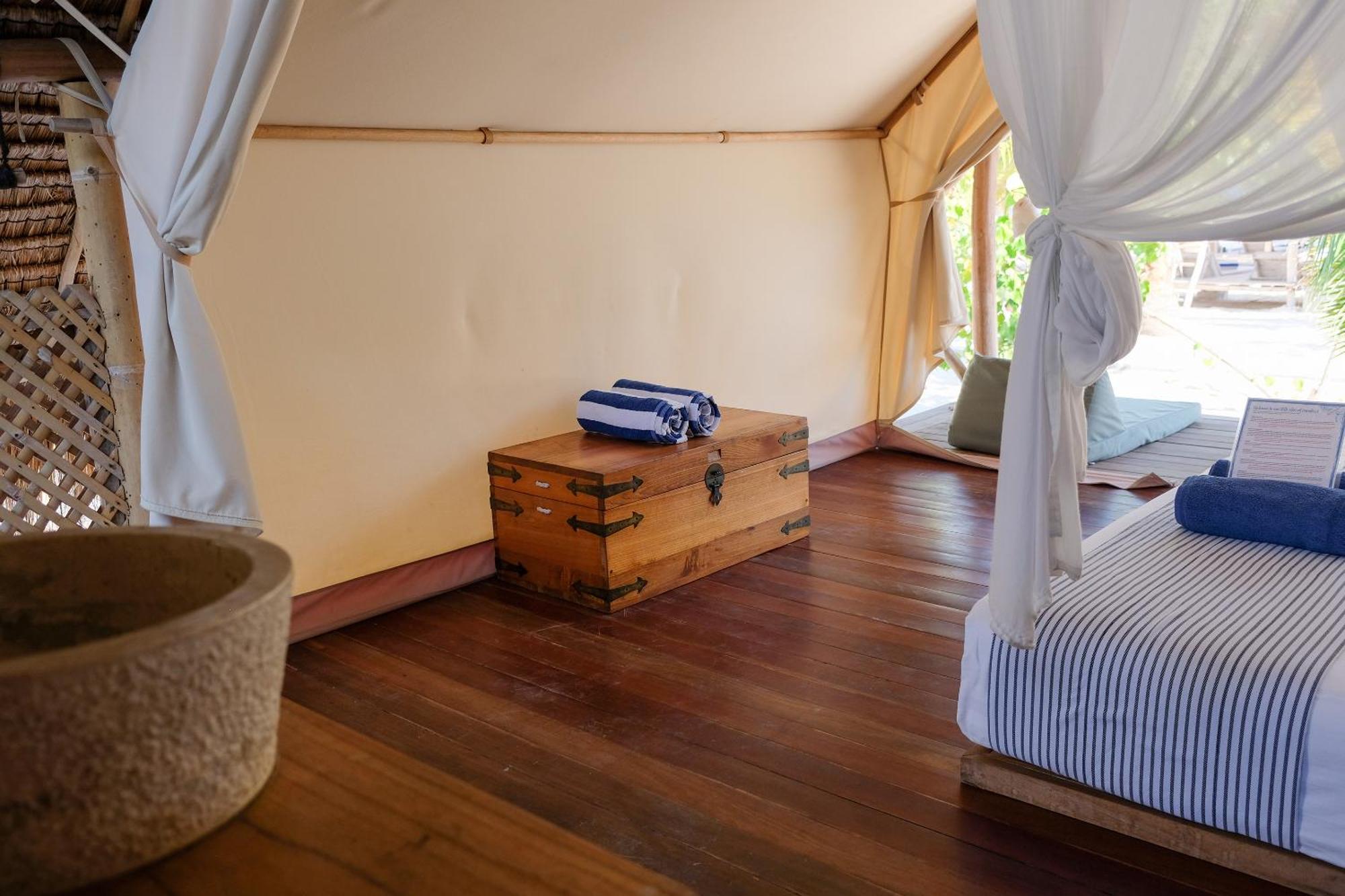 Resor Le Pirate Island - Adults Only